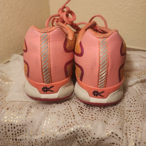Kuru Carrera Tangerine Magenta Fitness Shoes - Picture 3 of 6